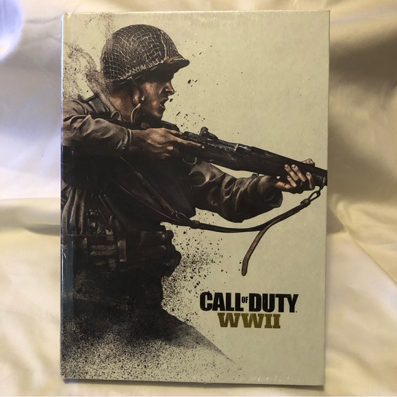 SLEDGEHAMMER GAMES CALL OF DUTY WWII Collector’s Edition Guide - Picture 1 of 12